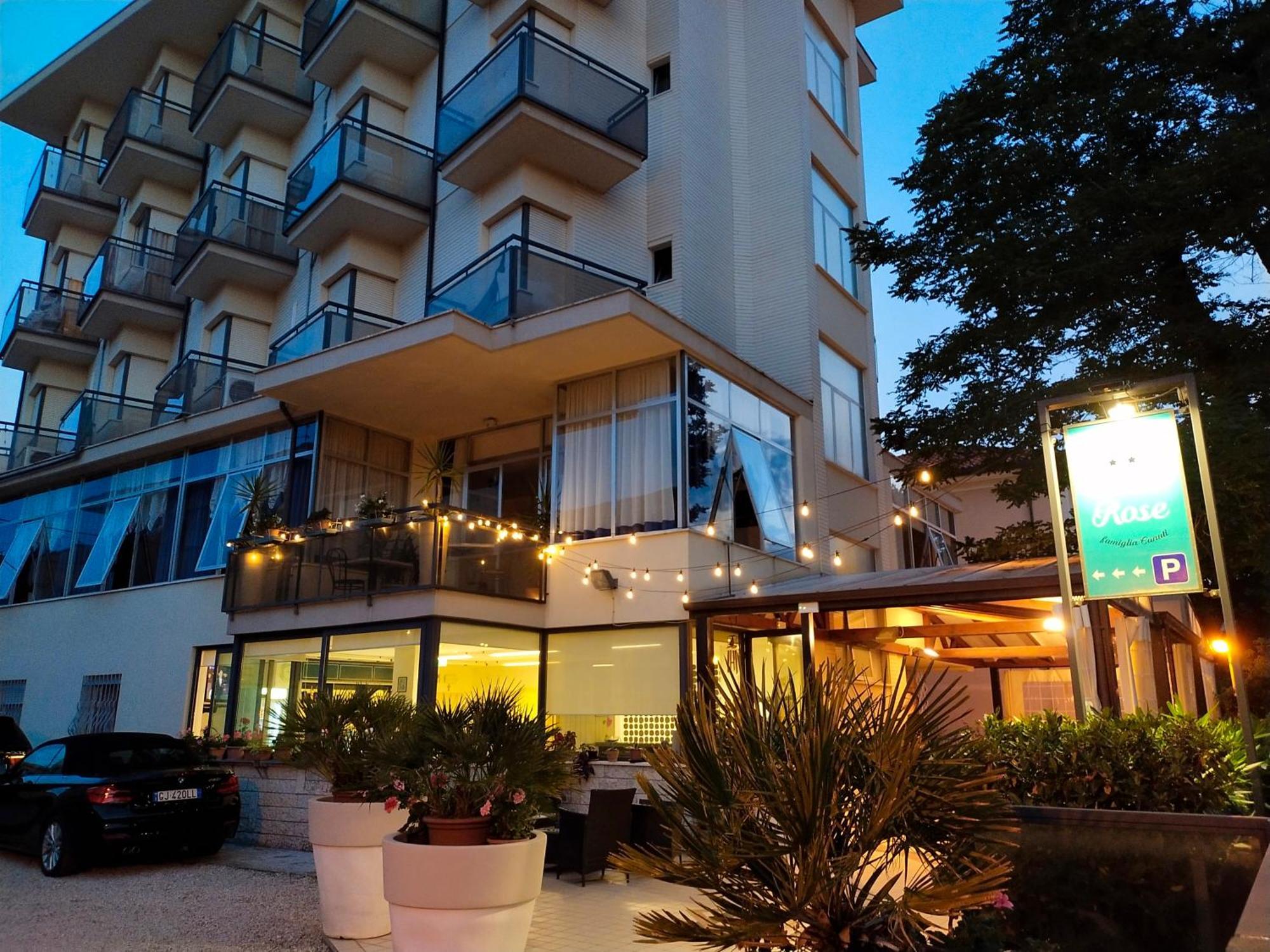 Hotel Goldene Rose Римини Экстерьер фото