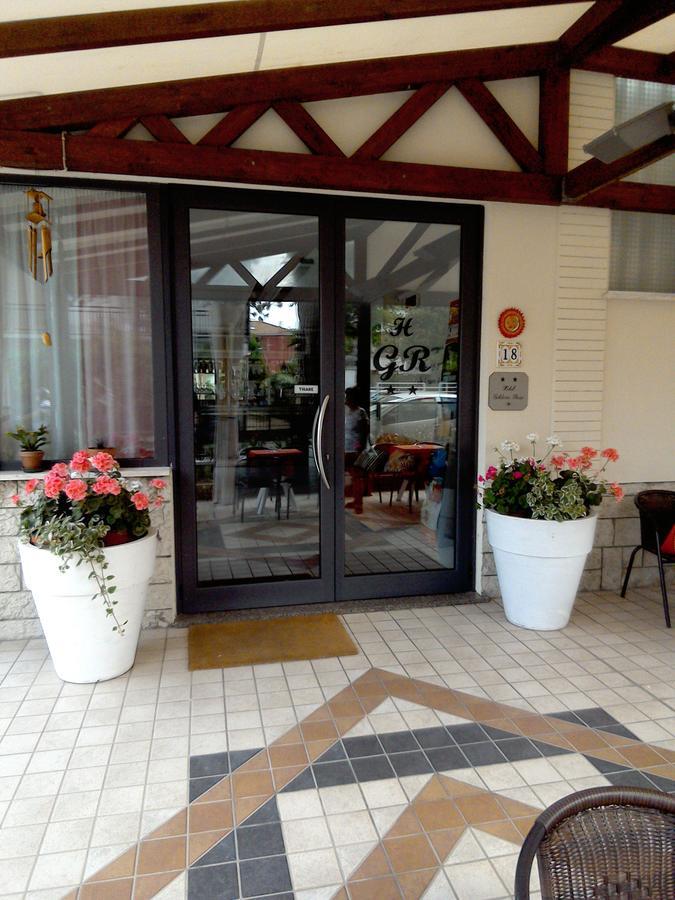 Hotel Goldene Rose Римини Экстерьер фото